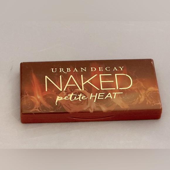 Urban Decay Other - Urban Decay Naked Petite Heat Palette